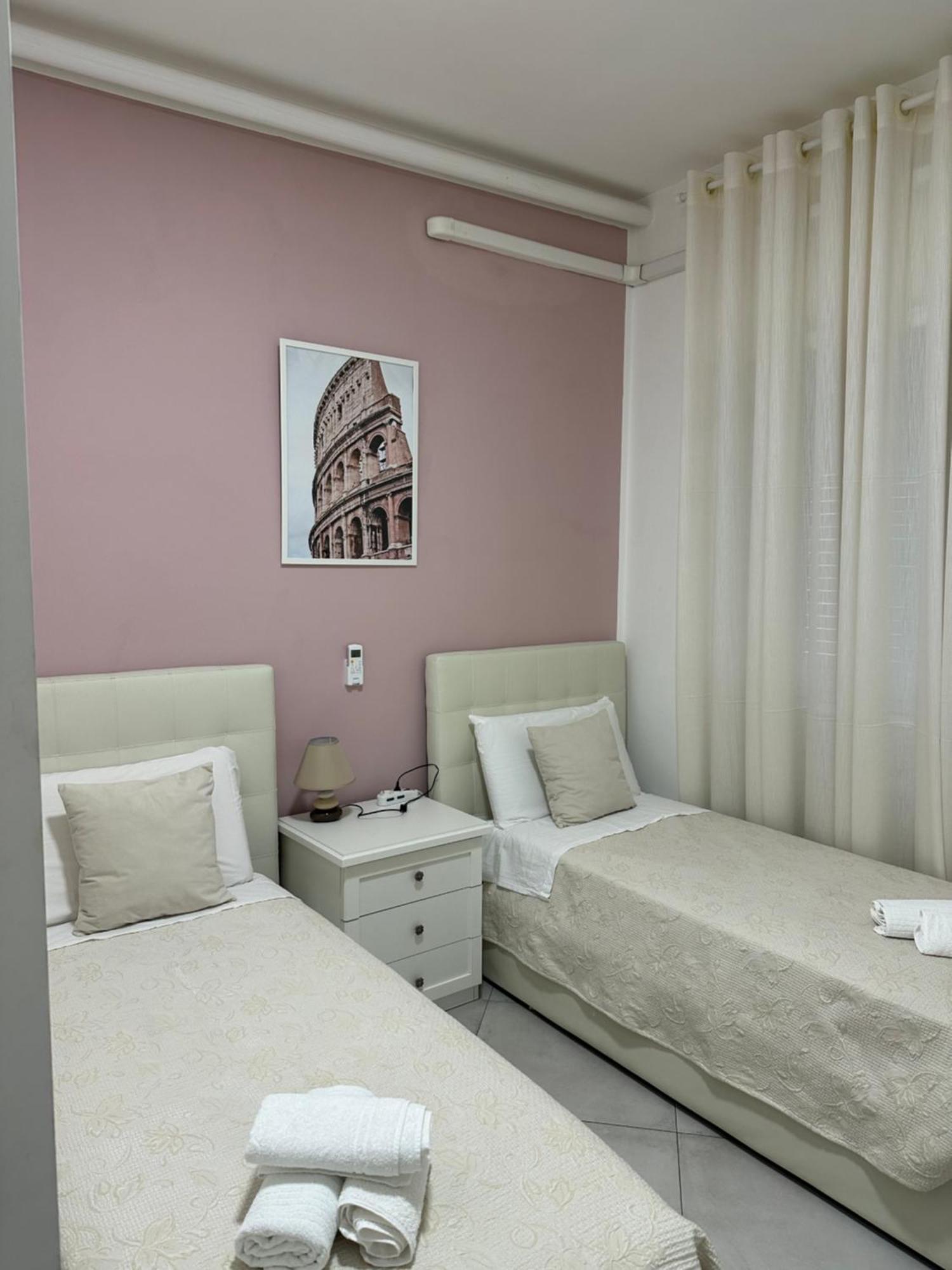 Days In Rome Hotel Bagian luar foto